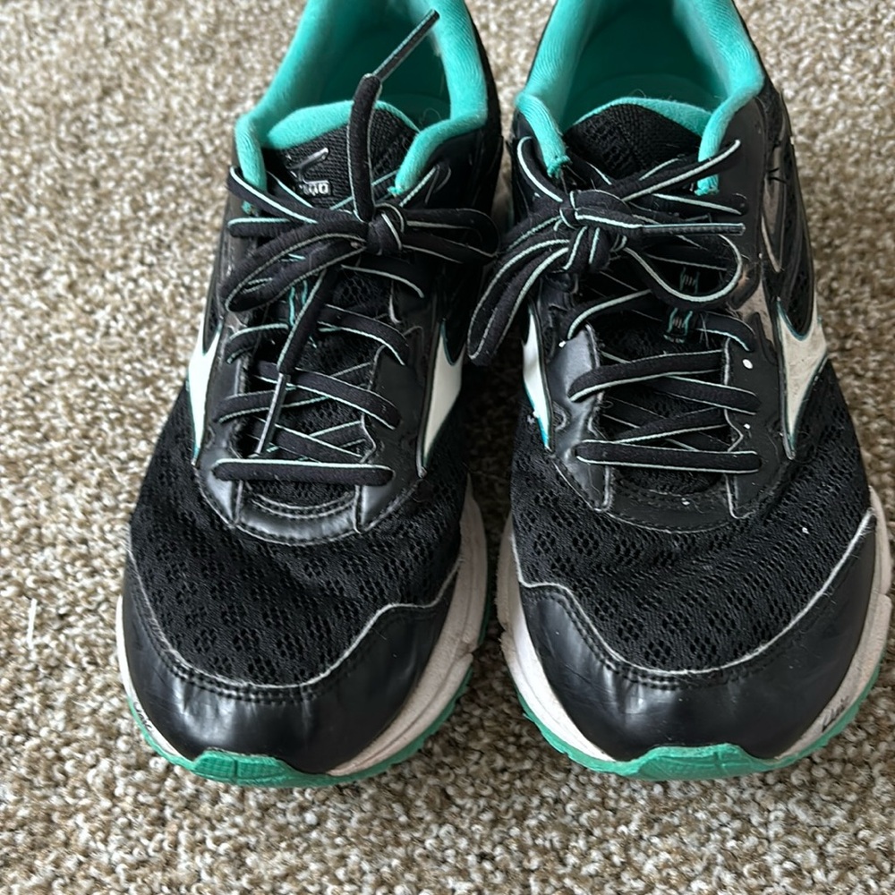 Woman’s ASICS